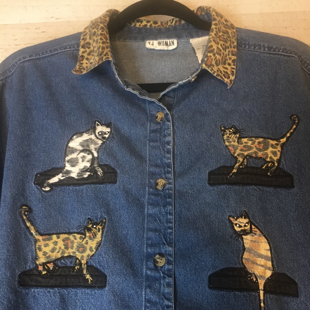 LEOPARD CAT DENIM TOP Jacket Shacket Size 20 but fits like an XL
